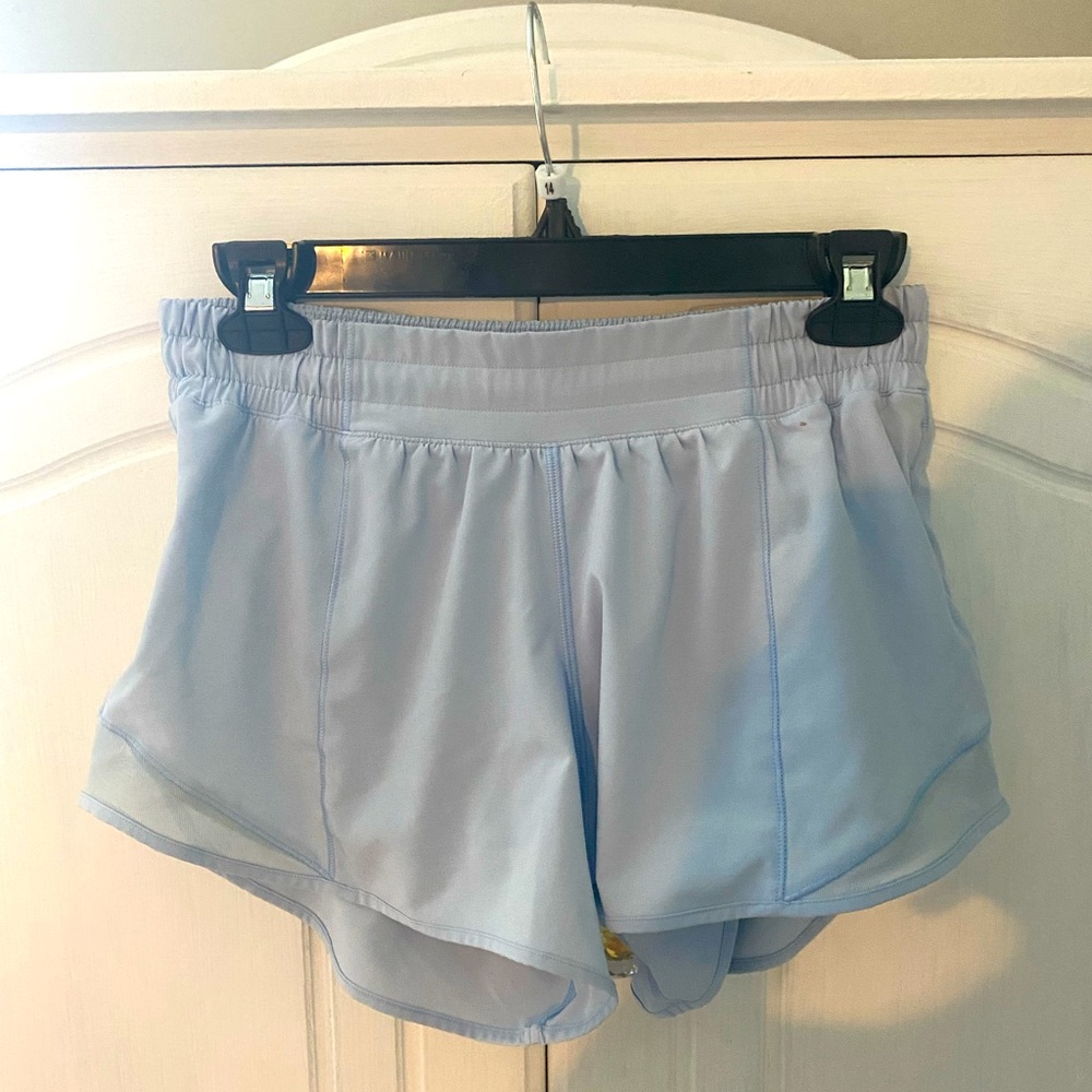 LULULEMON SIZE 6 SHORTS